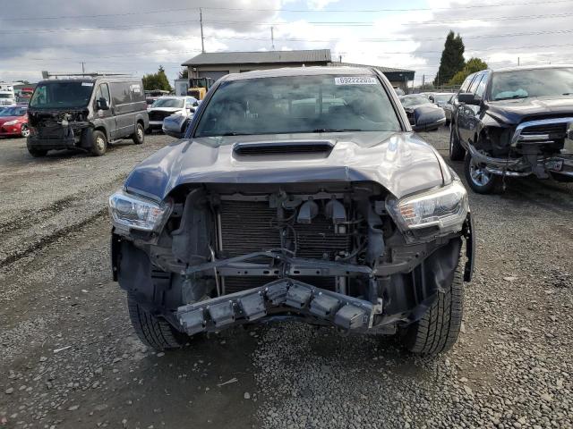 5TFRZ5CN8HX039519 - 2017 TOYOTA TACOMA ACCESS CAB ნაცრისფერი ფოტო 5