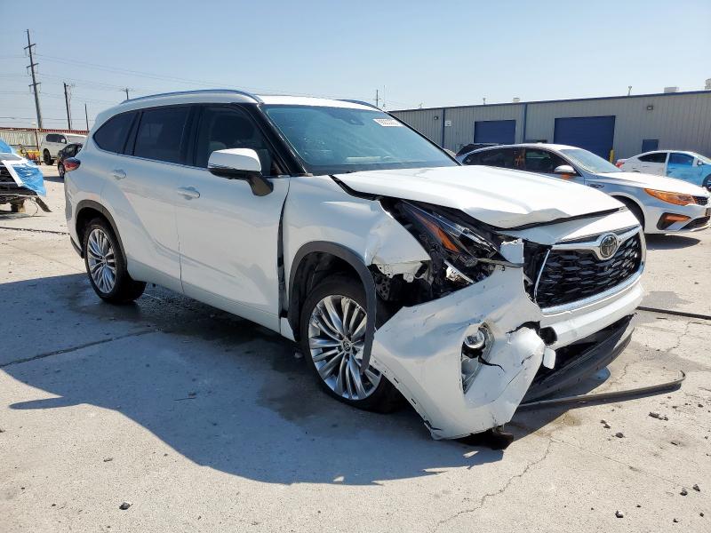 5TDKDRAH9PS006327 - 2023 TOYOTA HIGHLANDER L WHITE photo 4