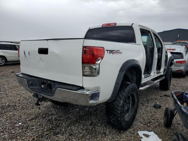 5TFDW5F18DX270992 - 2013 TOYOTA TUNDRA CREWMAX SR5 WHITE photo 3