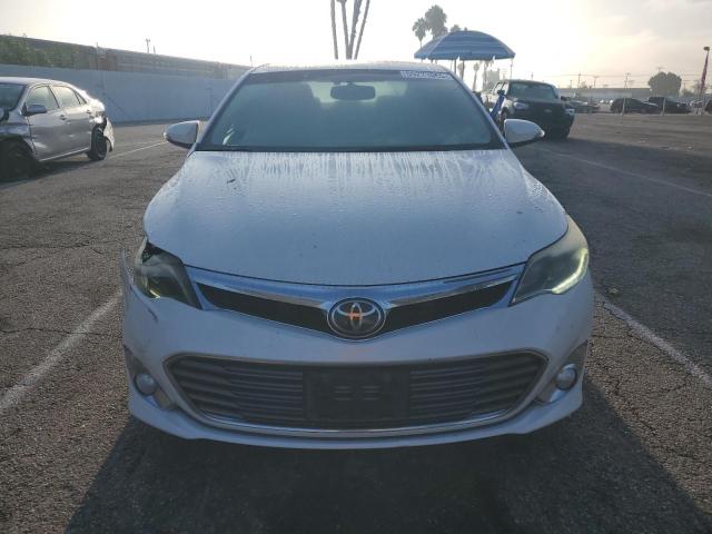 4T1BK1EB0FU155857 - 2015 TOYOTA AVALON XLE WHITE photo 5