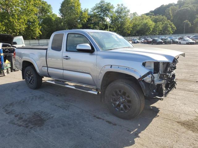 3TYSZ5AN1PT114901 - 2023 TOYOTA TACOMA ACCESS CAB Argent photo 4