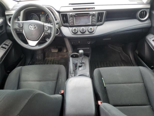 2T3BFREV9JW808845 - 2018 TOYOTA RAV4 LE Boz foto 8