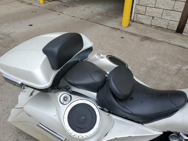 1HD1KHC12LB647542 - 2020 HARLEY-DAVIDSON FLTRX 白色 照片 6