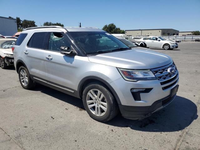 1FM5K8D8XKGB49178 - 2019 FORD EXPLORER XLT 银色 照片 4