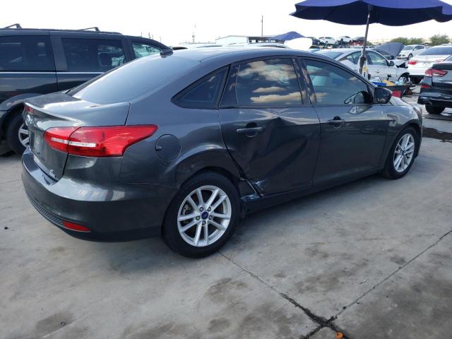 1FADP3FE2JL303059 - 2018 FORD FOCUS SE GRAY photo 3