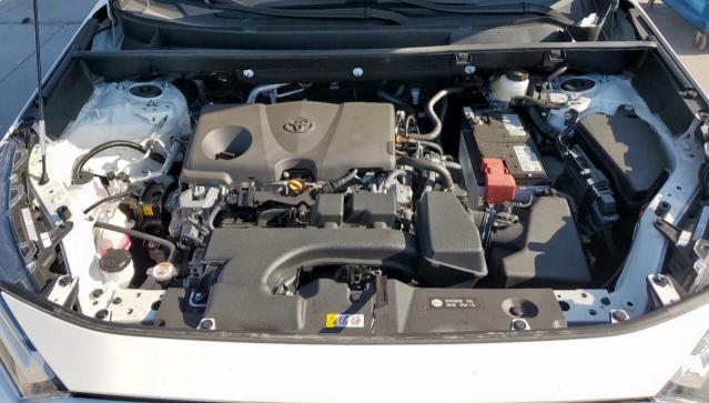 2T3W1RFV3SC334893 - 2025 TOYOTA RAV4 XLE WHITE photo 12