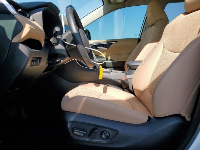 2T3W1RFV3SC334893 - 2025 TOYOTA RAV4 XLE WHITE photo 7