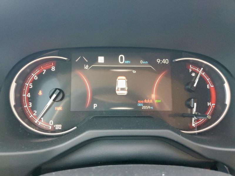 2T3W1RFV3SC334893 - 2025 TOYOTA RAV4 XLE WHITE photo 9