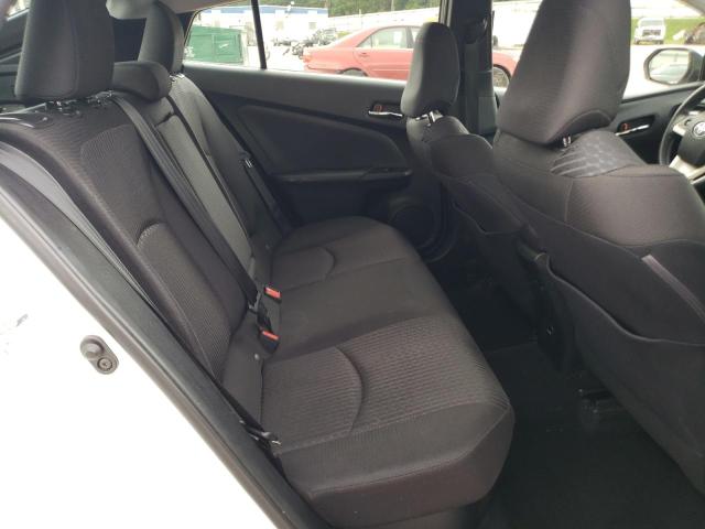 JTDKBRFUXH3553976 - 2017 TOYOTA PRIUS WHITE photo 10