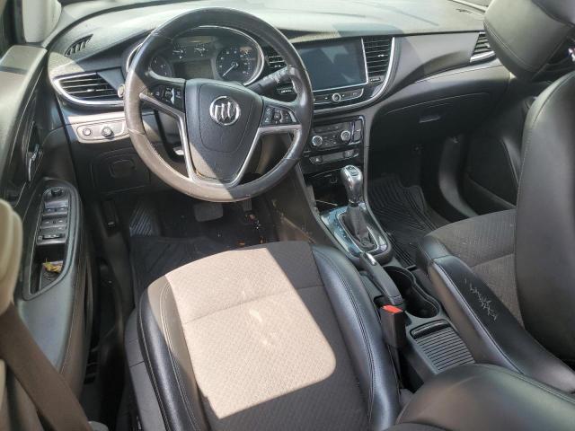 KL4CJESBXJB639928 - 2018 BUICK ENCORE PREFERRED WHITE photo 8