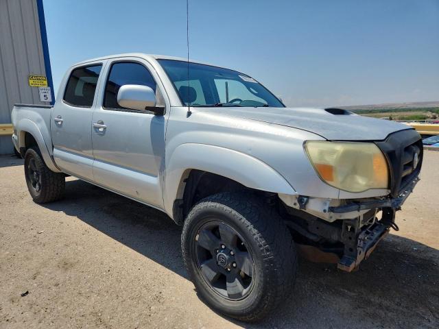 3TMLU42N66M004285 - 2006 TOYOTA TACOMA DOUBLE CAB 银色 照片 4