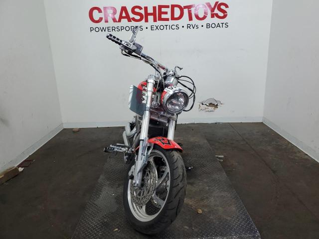 5VPHB26D853011175 - 2005 VICTORY MOTORCYCLES HAMMER Qırmızı foto 2