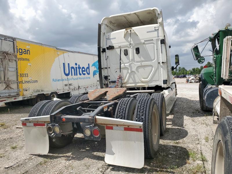 1FUJGLDR1CLBE9568 - 2012 FREIGHTLINER CASCADIA Beyaz fotoğraf 4