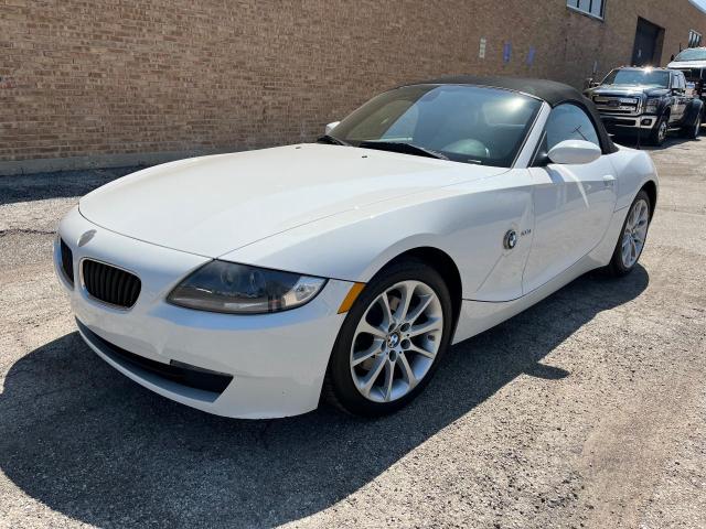4USBU33588LW73838 - 2008 BMW Z4 3.0 WHITE photo 2