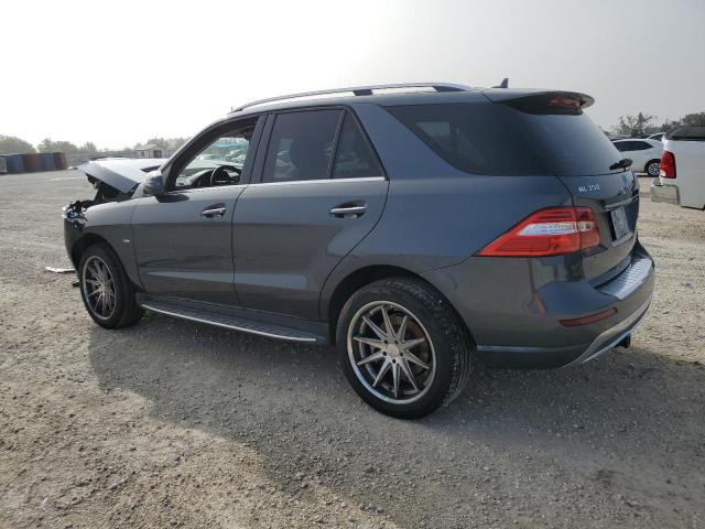 4JGDA5HB0CA076488 - 2012 MERCEDES-BENZ ML 350 4MATIC GRAY photo 2