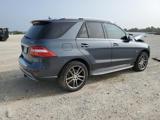4JGDA5HB0CA076488 - 2012 MERCEDES-BENZ ML 350 4MATIC GRAY photo 3
