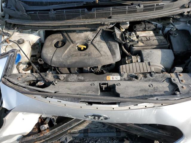 KNAHT8A32E7071858 - 2014 KIA RONDO SILVER photo 12