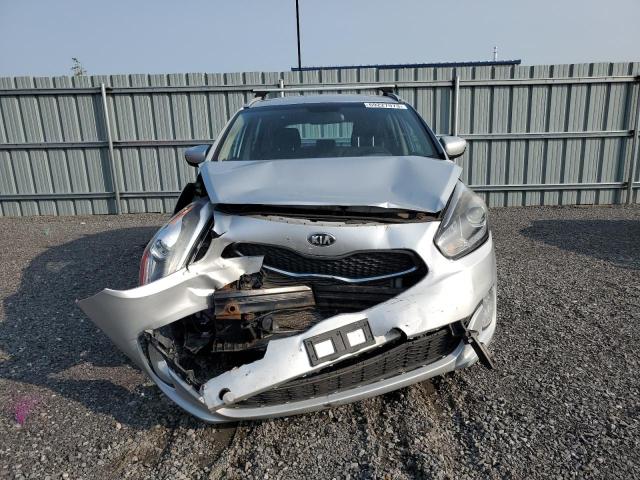 KNAHT8A32E7071858 - 2014 KIA RONDO SILVER photo 5