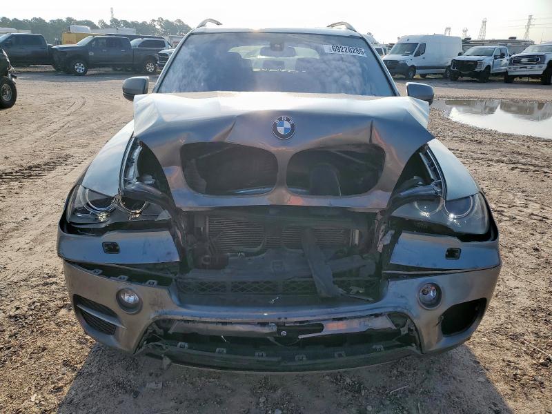 5UXZV4C58D0B09322 - 2013 BMW X5 XDRIVE35I Արծաթագույն լուսանկար 5