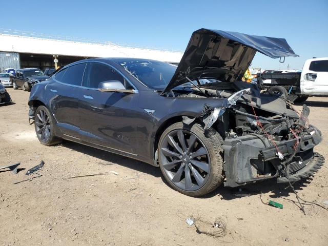 5YJSA1E18GF130293 - 2016 TESLA MODEL S GRAY photo 4