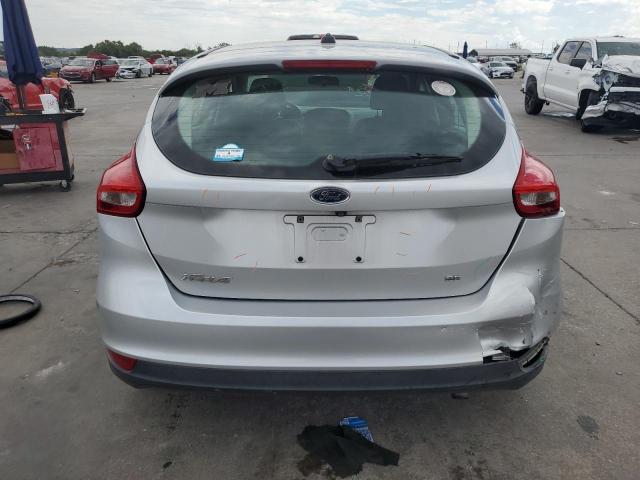 1FADP3K25FL330114 - 2015 FORD FOCUS SE SILVER photo 6