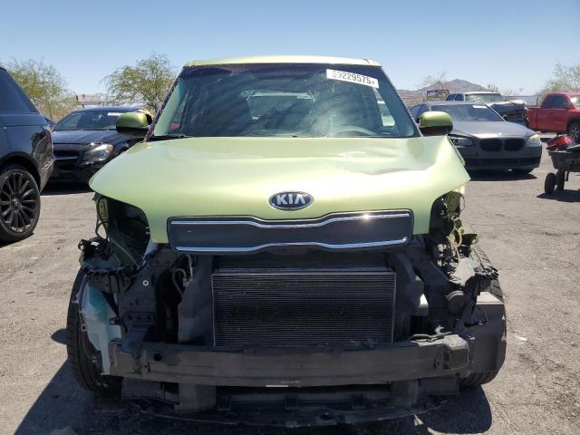 KNDJN2A20K7916575 - 2019 KIA SOUL GREEN photo 5