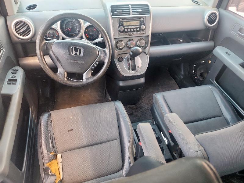 5J6YH18564L007051 - 2004 HONDA ELEMENT EX BLACK photo 8