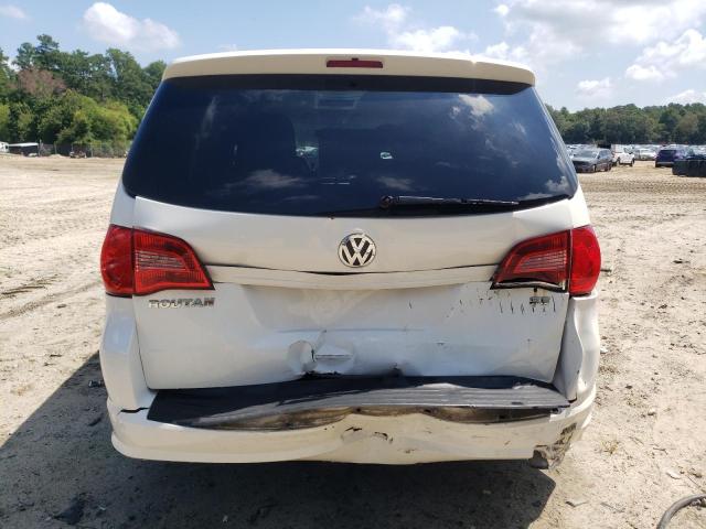 2C4RVABG5CR391696 - 2012 VOLKSWAGEN ROUTAN SE WHITE photo 6