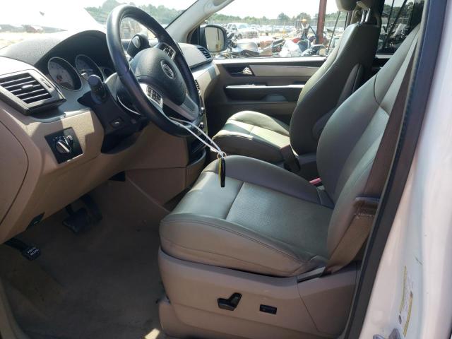 2C4RVABG5CR391696 - 2012 VOLKSWAGEN ROUTAN SE WHITE photo 7