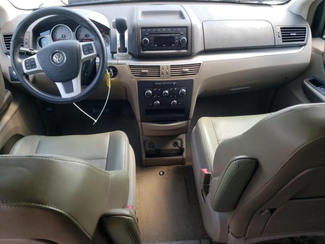 2C4RVABG5CR391696 - 2012 VOLKSWAGEN ROUTAN SE WHITE photo 8
