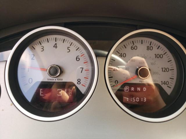 2C4RVABG5CR391696 - 2012 VOLKSWAGEN ROUTAN SE WHITE photo 9