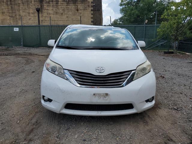 5TDYK3DC7BS156622 - 2011 TOYOTA SIENNA XLE 白色 照片 5