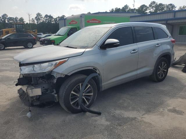 2017 TOYOTA HIGHLANDER SE, 