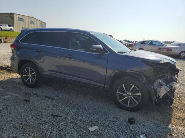 5TDKZRFH0JS269856 - 2018 TOYOTA HIGHLANDER SE 蓝色 照片 4