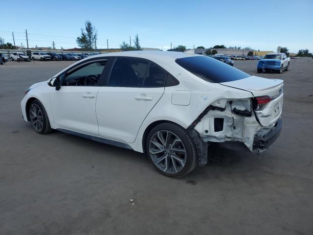 5YFS4MCE6MP092299 - 2021 TOYOTA COROLLA SE WHITE photo 2