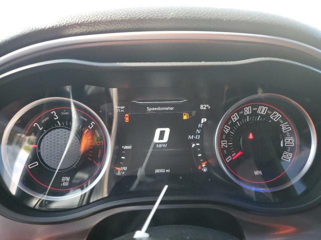 2C3CDZFJ6KH625415 - 2019 DODGE CHALLENGER R/T SCAT PACK WHITE photo 9