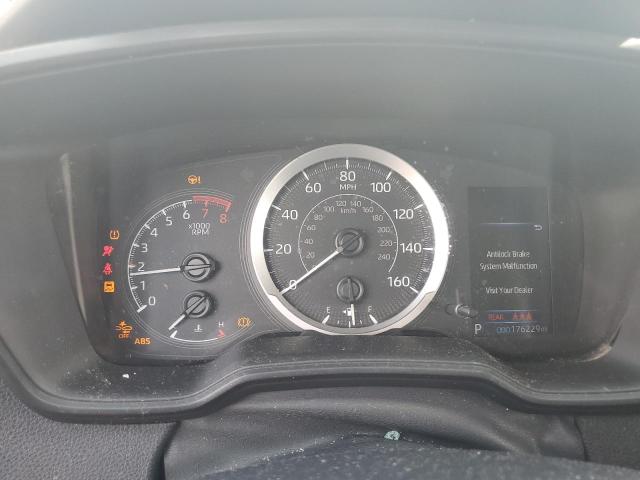 5YFEPMAE8MP168676 - 2021 TOYOTA COROLLA LE SILVER photo 9