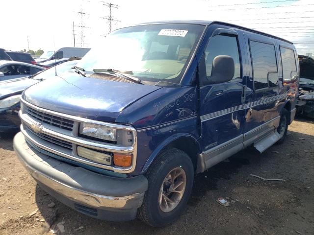 1GBFG15R521146513 - 2002 CHEVROLET EXPRESS G1 BLUE photo 1