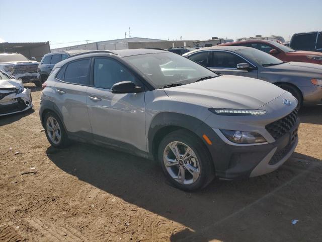 KM8K6CAB9PU947142 - 2023 HYUNDAI KONA SEL SILVER photo 4