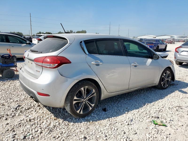KNAFX5A88G5491337 - 2016 KIA FORTE EX SILVER photo 3