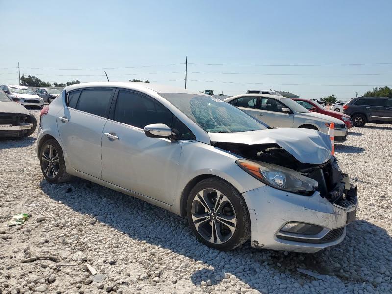 KNAFX5A88G5491337 - 2016 KIA FORTE EX SILVER photo 4