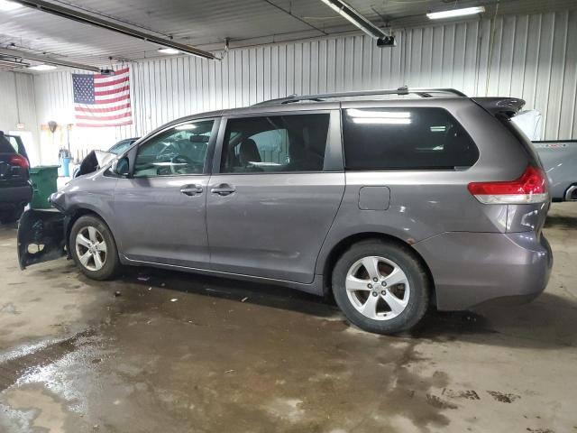 5TDKK3DC4BS095896 - 2011 TOYOTA SIENNA LE CHARCOAL photo 2