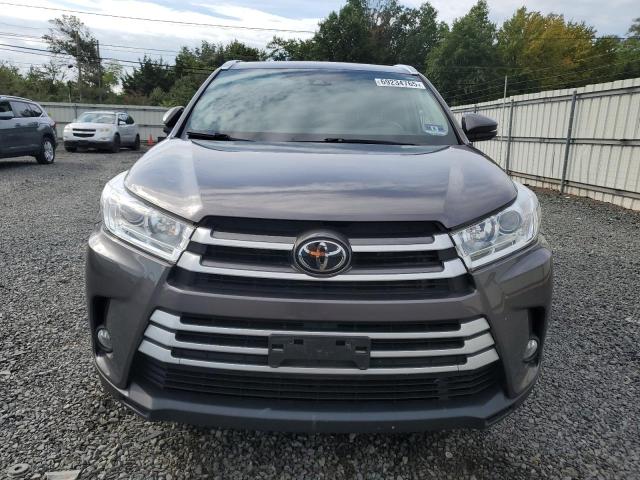5TDJZRFH9KS595961 - 2019 TOYOTA HIGHLANDER SE 灰色 照片 5