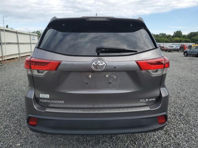5TDJZRFH9KS595961 - 2019 TOYOTA HIGHLANDER SE 灰色 照片 6