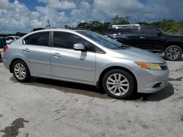 2HGFB2F94CH548817 - 2012 HONDA CIVIC EXL ვერცხლისფერი ფოტო 4