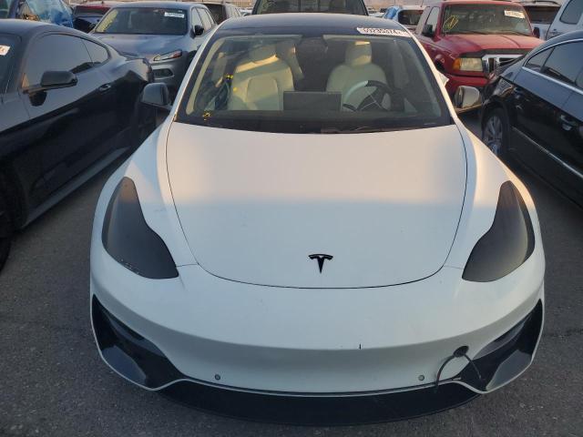 5YJ3E1EB9JF082330 - 2018 TESLA MODEL 3 WHITE photo 5