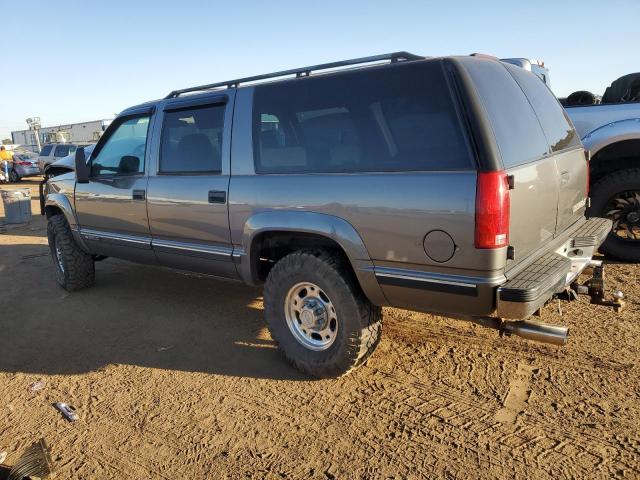 3GNGK26J6XG241580 - 1999 CHEVROLET SUBURBAN K2500 GRAY photo 2