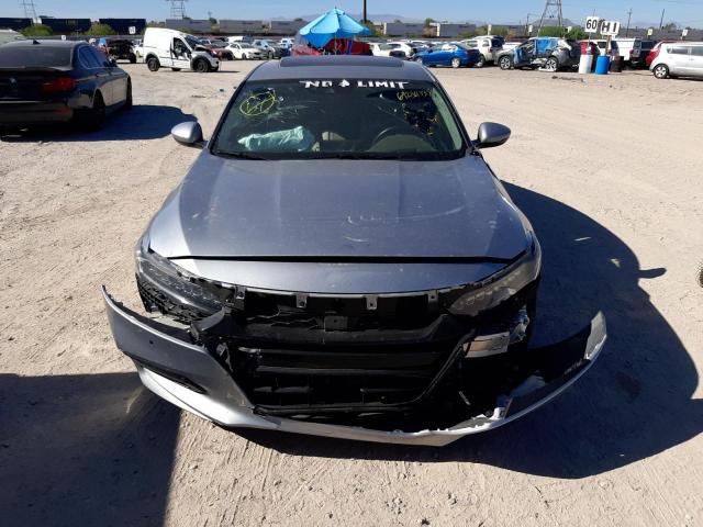 1HGCV2F92JA039931 - 2018 HONDA ACCORD TOURING SILVER photo 5