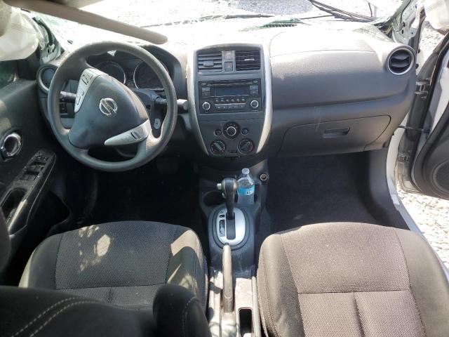 3N1CN7AP5JL824246 - 2018 NISSAN VERSA S SILVER photo 8