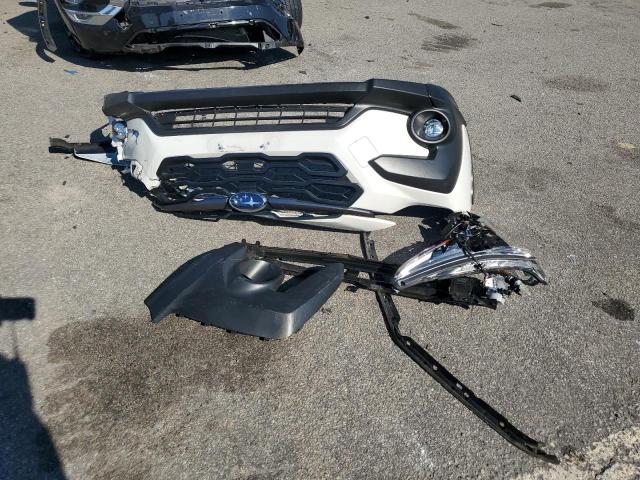 JF2GUADC5R8309430 - 2024 SUBARU CROSSTREK PREMIUM Biały zdjęcie 13